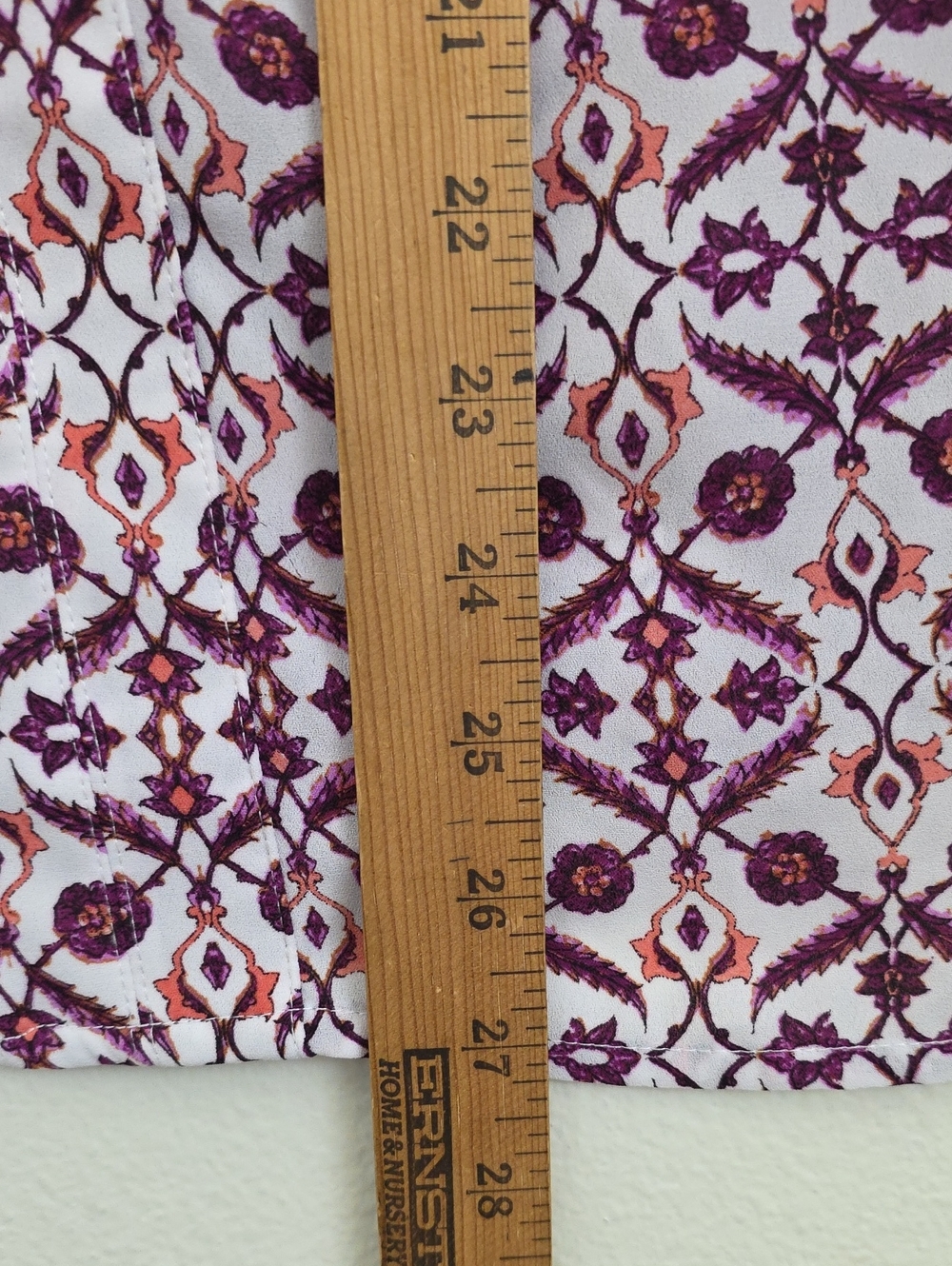 Liz Claiborne Floral Top White, Wine, Orange, Pink & White Pullover V-Neck XXL - Picture 9 of 12